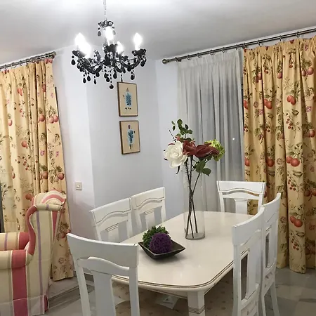 Studio Vip * Fuengirola